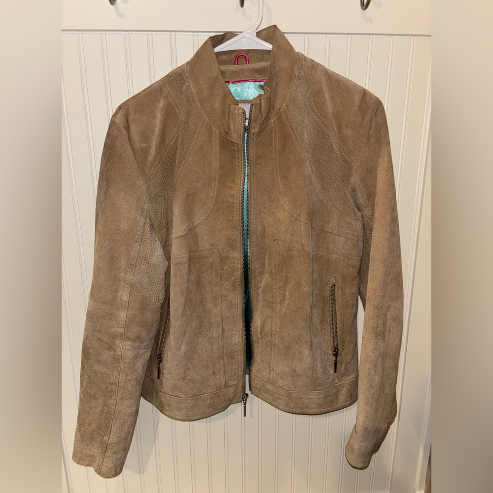 Women’s leather jacket, size large